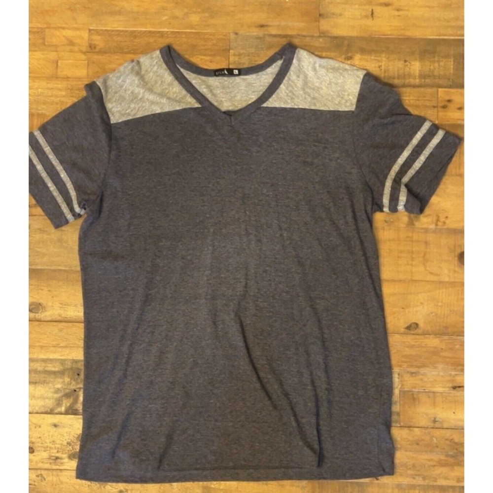 Boys Siva T-Shirt, Size Large